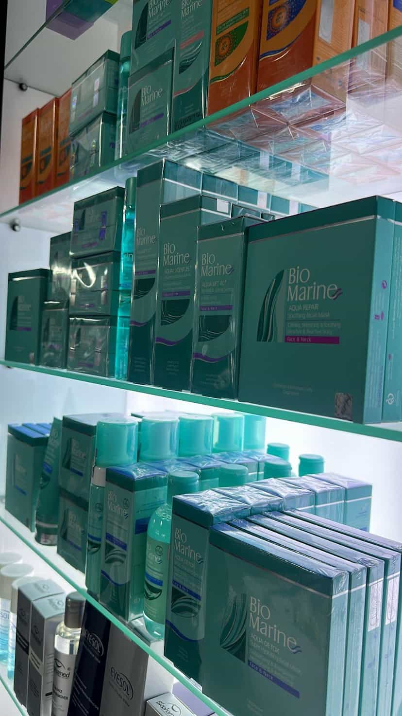 عکس داروخانه بزرگ دکتر طوطیان