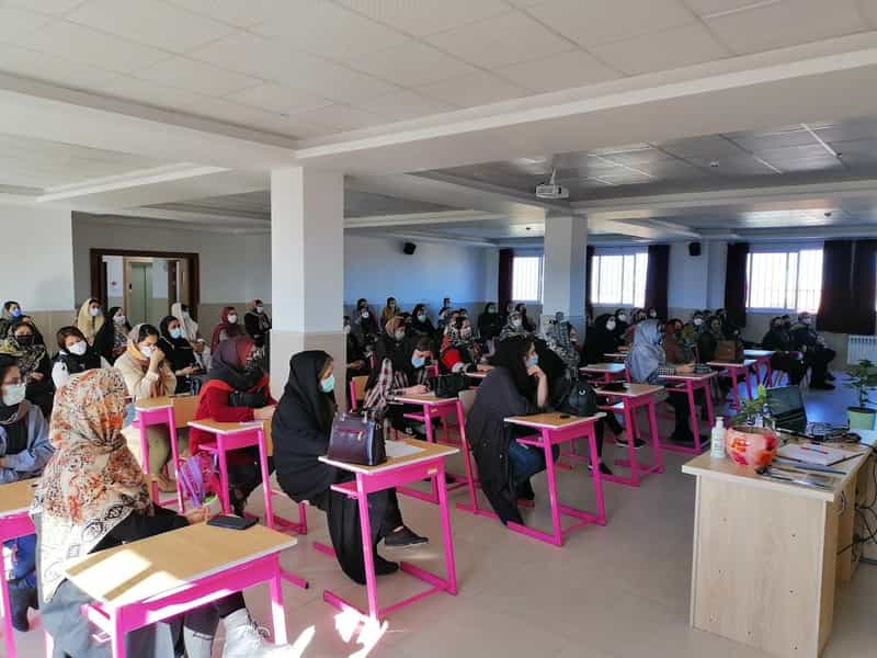 عکس دبستان غیردولتی دخترانه فروغ دانش دوره دوم شهرک فرهنگیان آمل