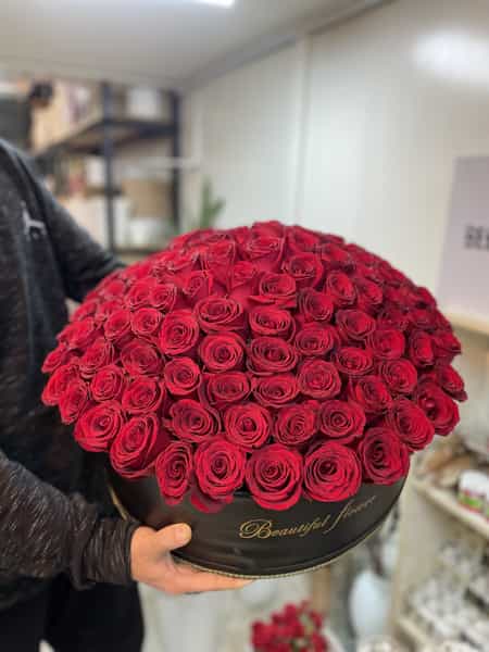 عکس گلفروشی افرا آمل شهر بانو در آمل