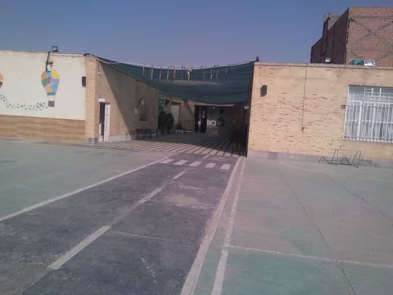 عکس دبستان گلستان ایثار در ابوذر کرمان