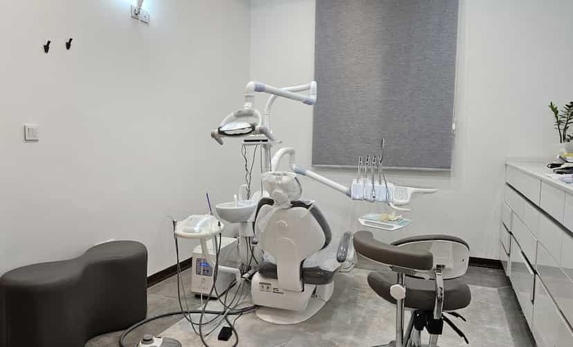 عکس مطب دندانپزشکی دکتر فرشته حسینی قوام در فیروزه کرمان