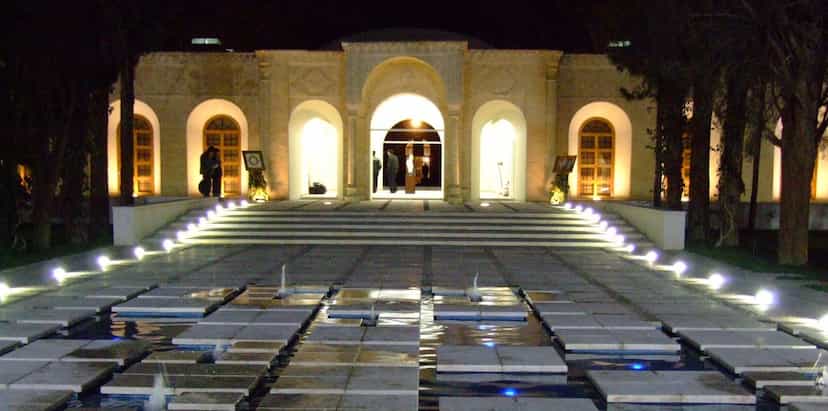 عکس کتابخانه هنر موزه صنعتی در فردوسی کرمان