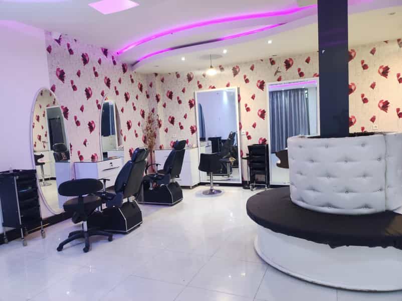 عکس سالن زیبایی لیلاوی در کافی کرمان