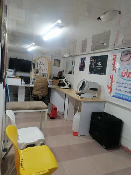 عکس تعمیر عینک جیران در فیروزه کرمان