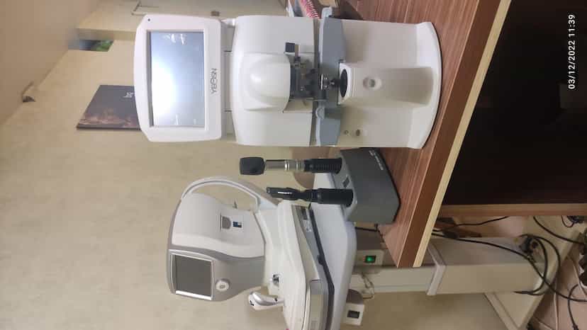 عکس عینک سازی و عینک فروشی بینایی سنجی روشنا در فیروزه کرمان