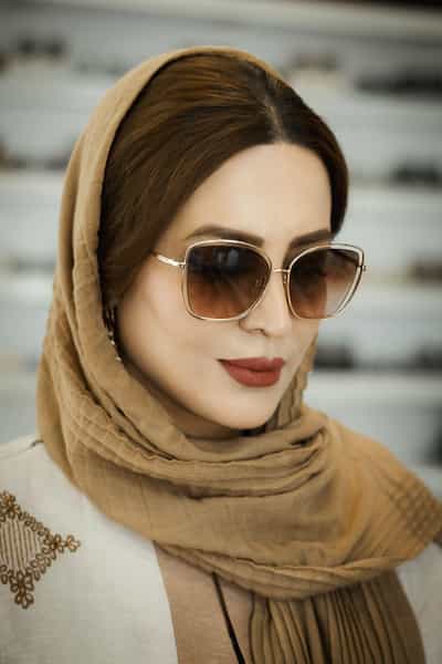 عکس عینک سازی و عینک فروشی بینایی سنجی روشنا در فیروزه کرمان