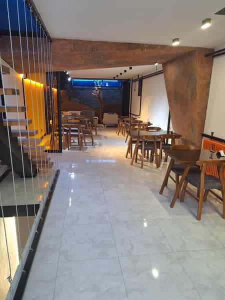 عکس کافه آبمیوه سینوش در آبنوس کرمان