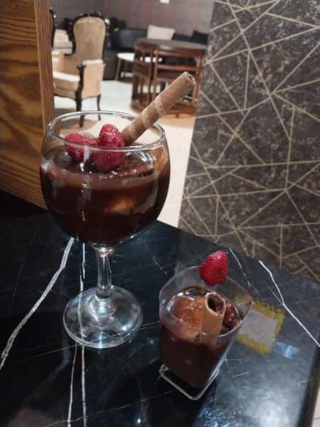 عکس کافه بازینو در شاهزاده محمد کرمان