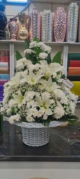 عکس گلفروشی کلاسیک در آبنوس کرمان