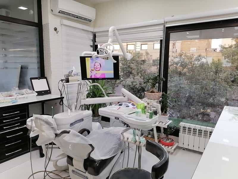 عکس کلینیک دندانپزشکی کارمادنت Karmadent Dental Clinic در چمران کرمان
