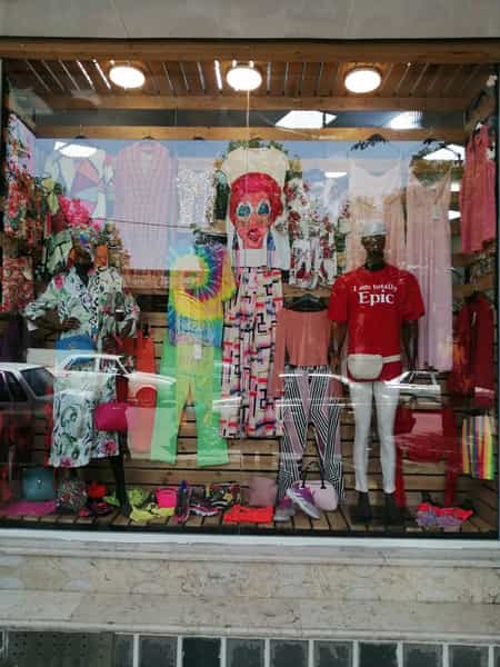 عکس پوشاک استوک fendi در جور آباد سنندج