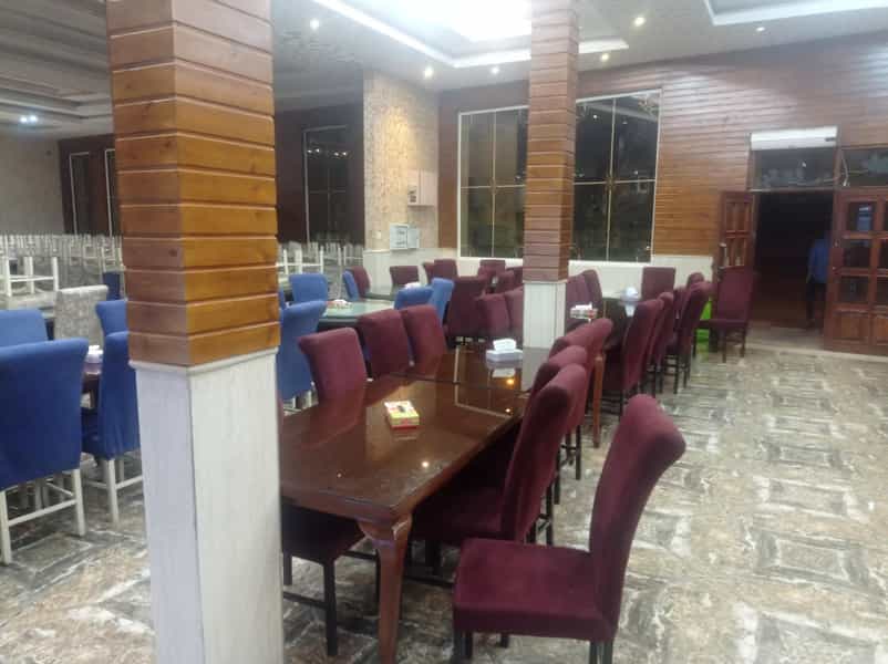 عکس رستوران نمونه در سرچشمه قزوین