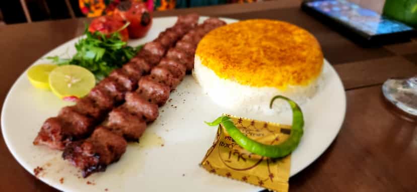عکس رستوران نمونه شعبه 2 در گلها قزوین