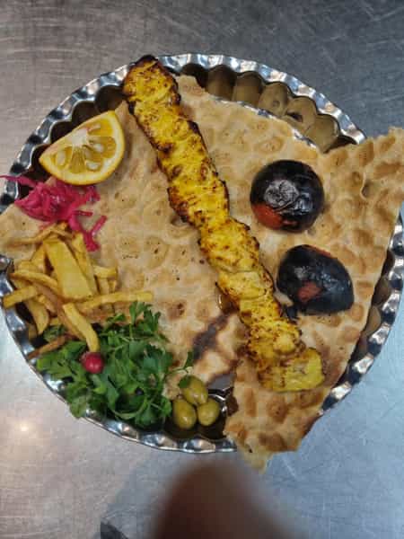 عکس رستوران ذاکری در توحید قزوین