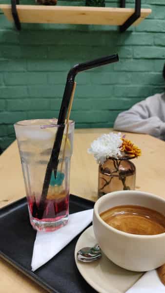 عکس کافه رستوران آوند در پونک قزوین