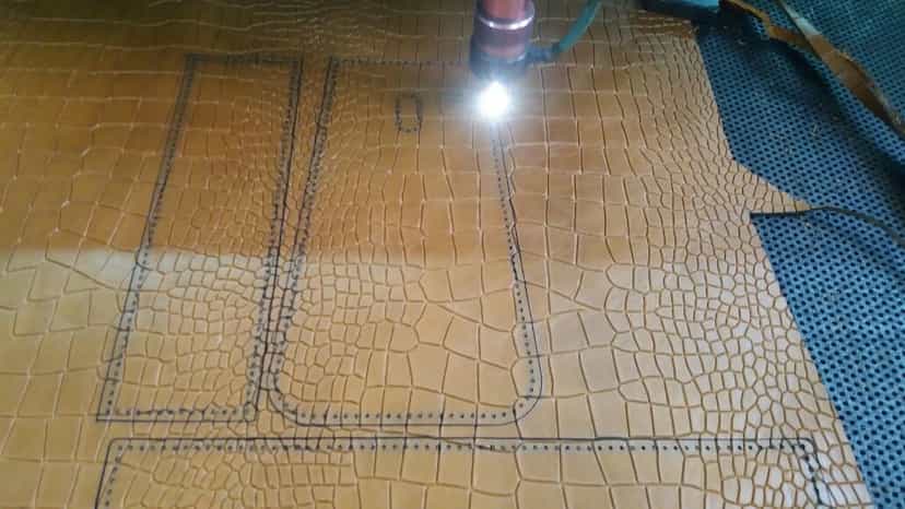 عکس خدمات حکاکی؛ساخت ماکت؛برش لیزری در سرچشمه قزوین