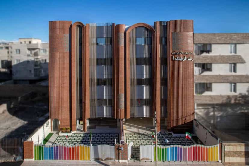 عکس دبستان و پیش دبستانی غیر دولتی رشد فرهنگ در نوروزیان قزوین