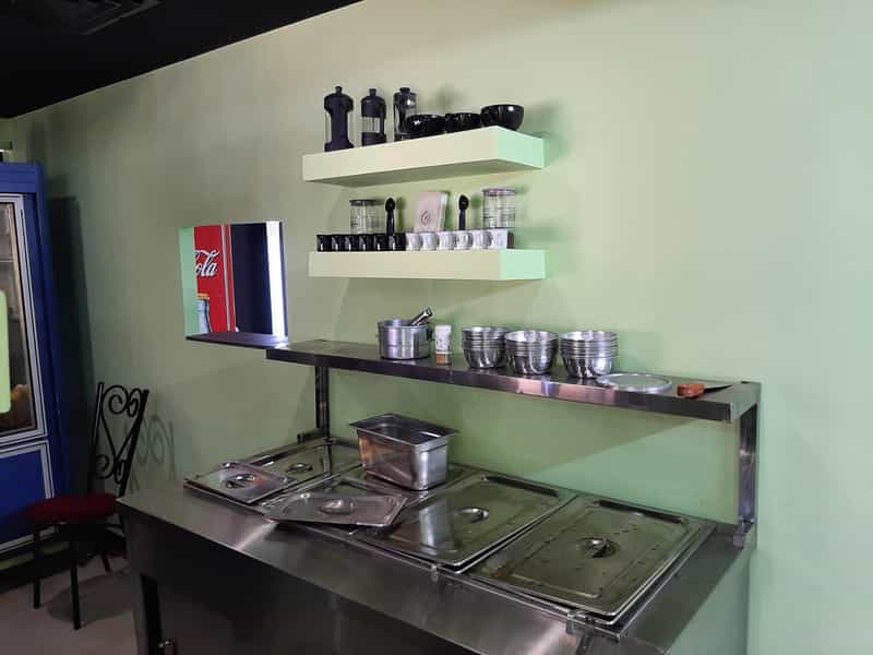 عکس کافه صبحانه ریحان در پونک قزوین