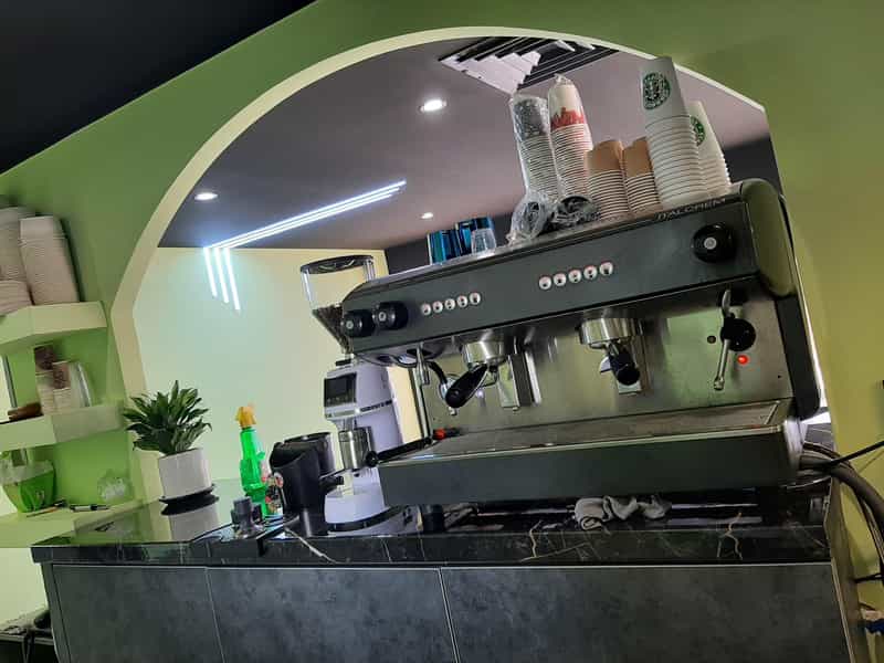 عکس کافه صبحانه ریحان در پونک قزوین