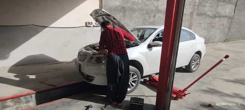 عکس تعمیرگاه خودرو چینی در نایسار سنندج