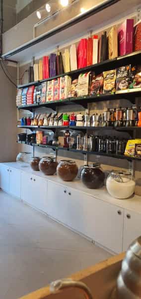 عکس فروشگاه قهوه و شکلات آقای کالدی کوی فلسطین سمنان