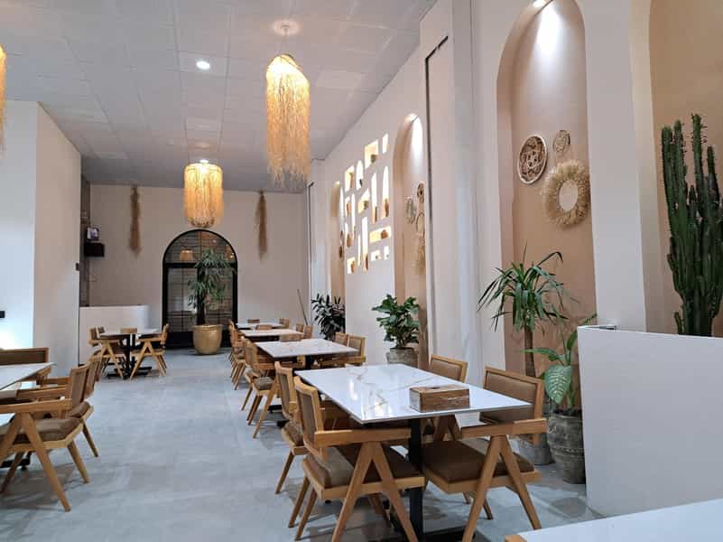 عکس کافه رستوران وانو در گلدیس خرم‌آباد