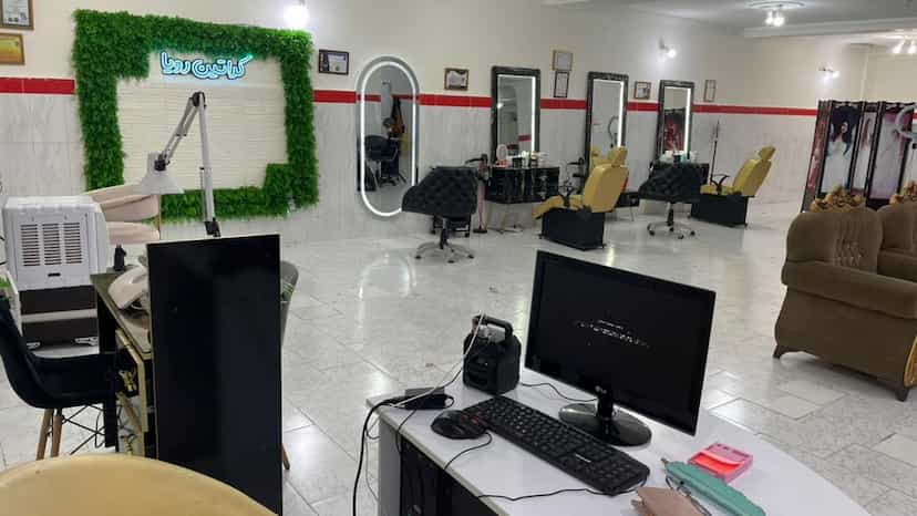 عکس آکادمی زیبایی میلانی در خاک شناسی ارومیه