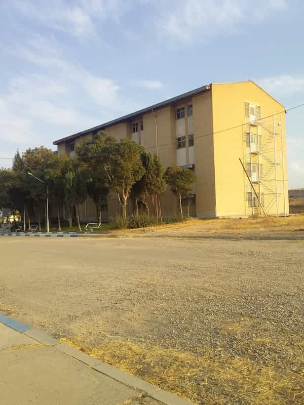 عکس خوابگاه پسرانه شهید مصطفی احمدی روشن در باغ رضوان ارومیه