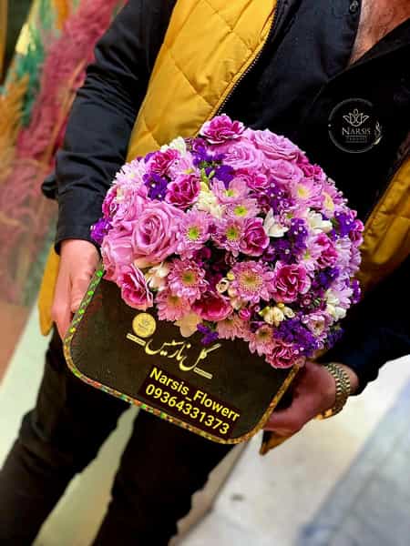 عکس گلفروشی نارسیس در حصار داغ باغی ارومیه