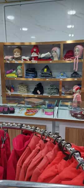 عکس پوشاک کودک و نوجوان سوییتی لند در پردیسان قم