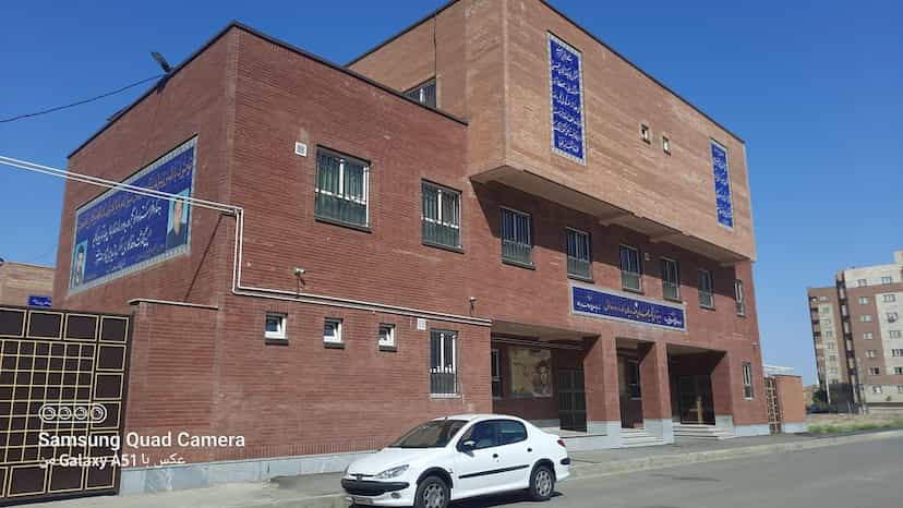 عکس دبیرستان دخترانه شهید مهدی هندویان در شهر قم