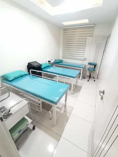 عکس مطب دکتر معینی در آزادی ارومیه