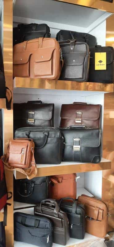 عکس گروه تولیدی کیف حسینی