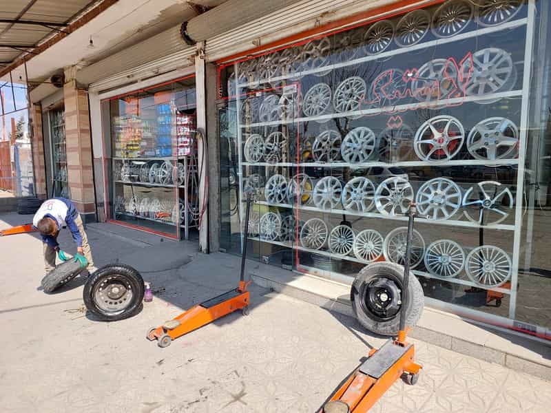 عکس لاستیک پلاس در بادکی ارومیه