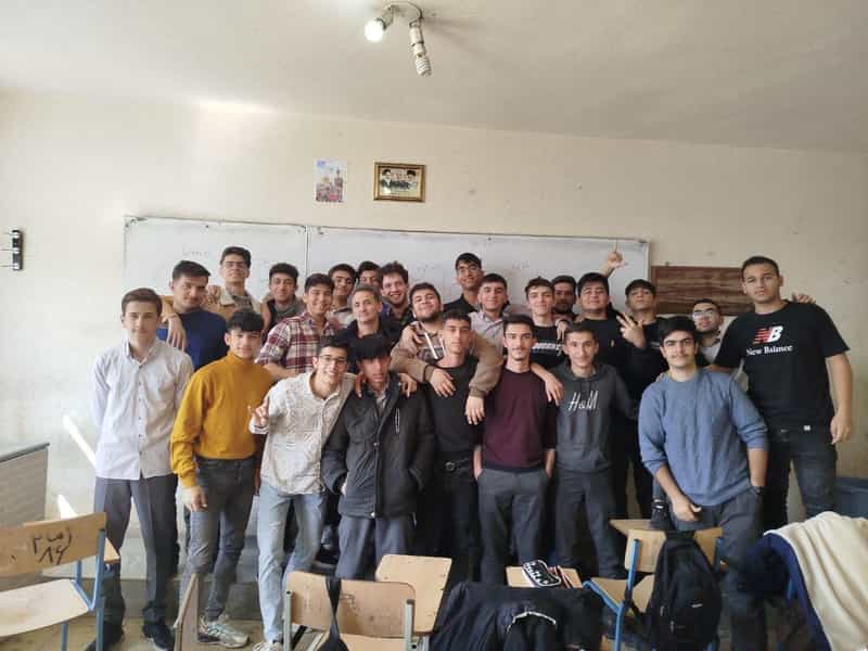 عکس دبیرستان امام خمینی در صائب تبریزی ارومیه