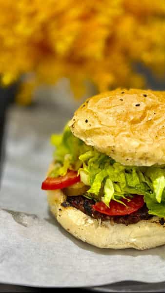 عکس فست فود باشاک در بازار باش ارومیه