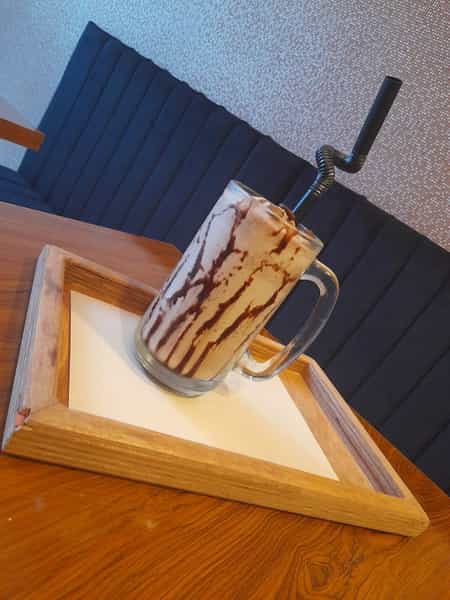 عکس کافه فلورا Cafe Flora در شهر فومن