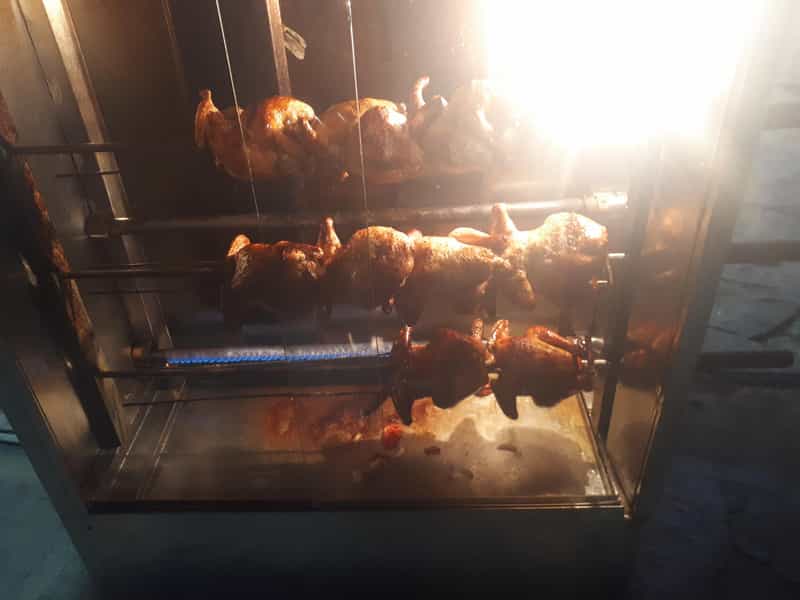 عکس ساندویچ و پیتزا سان در شهر فشم