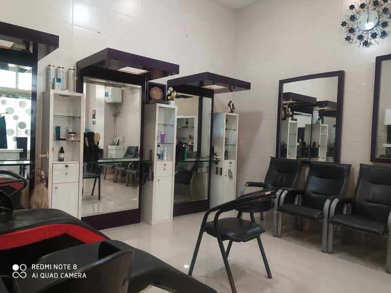 عکس آرایشگاه نیلای شهرک نوبنیاد جزیره کیش