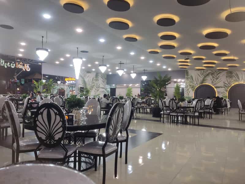 عکس رستوران و روف گاردن اشراق در کوچمشکی زنجان