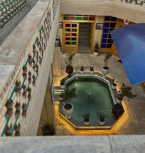 عکس رستوران سنتی آذرمهر در خیام زنجان