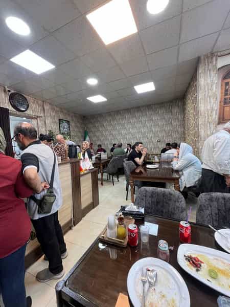 عکس رستوران هفت چنار زنجان در انقلاب زنجان