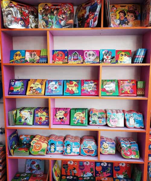 عکس فروشگاه دانشمندان کوچک ۱ در چهارراه سعدی زنجان