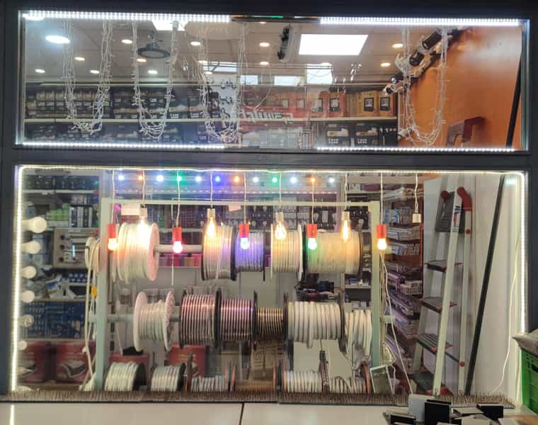 عکس فروشگاه نورآرا در انقلاب زنجان