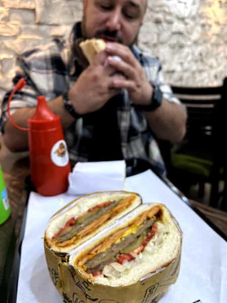 عکس فست فود کبابی خرم در اصفهانی ساری