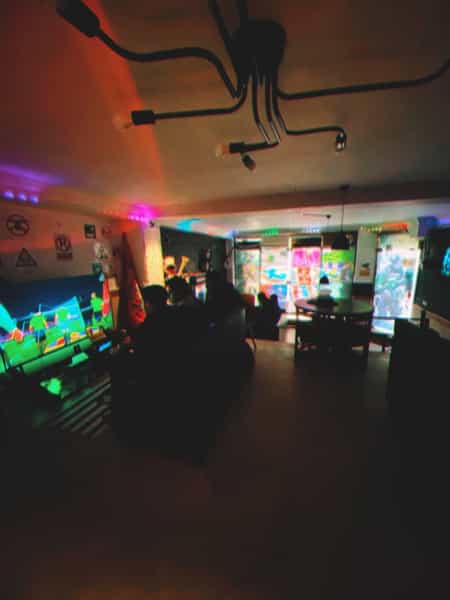 عکس گیم نت سینا در پایین ملیک ساری