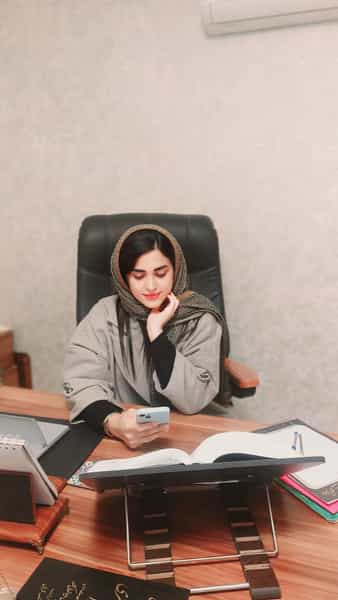 عکس وکیل پایه یک دادگستری مینا قربانیان در طبرسی ساری