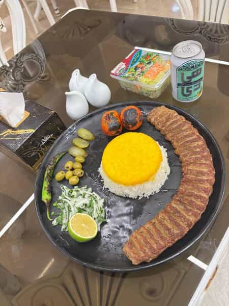 عکس رستوران کارما در پردیسان قم