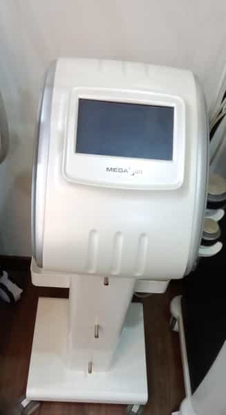 عکس کلینیک لیزر و زیبایی مهسان در زنبیل آباد قم