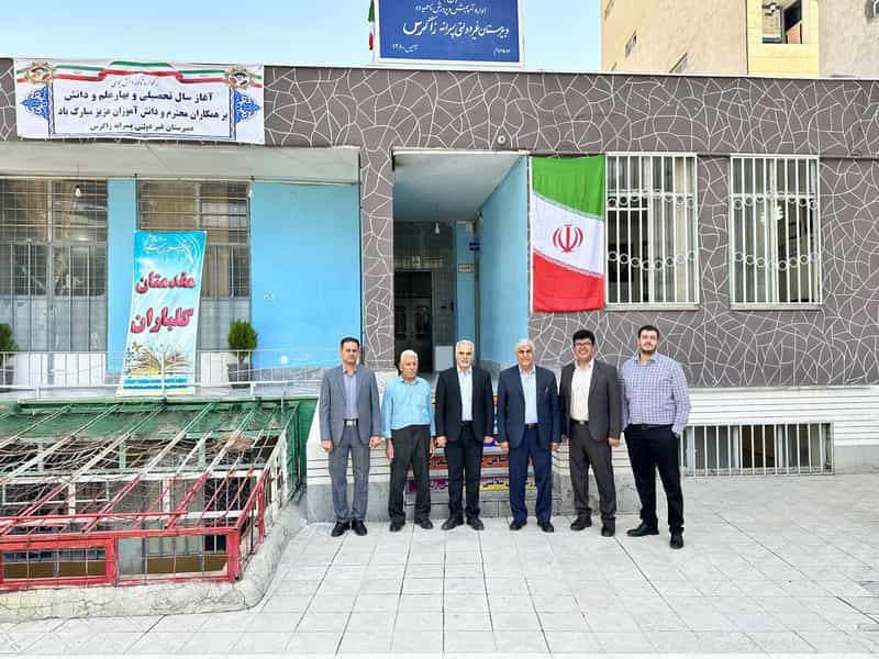 عکس دبیرستان غیرانتفاعی زاگرس در لشگر کرمانشاه